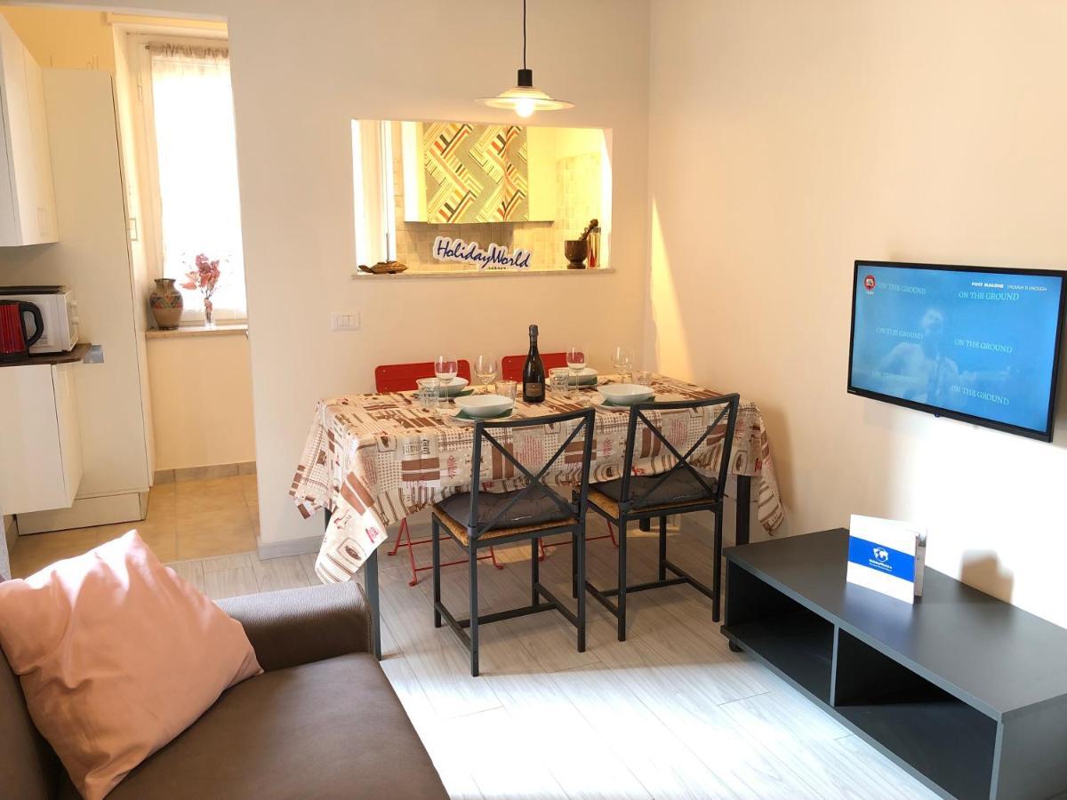 L'Angolo Del Borgo By Holiday World Turin Bagian luar foto